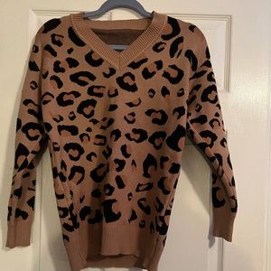 Women’s medium Nicole Marie Leopard print sweater
